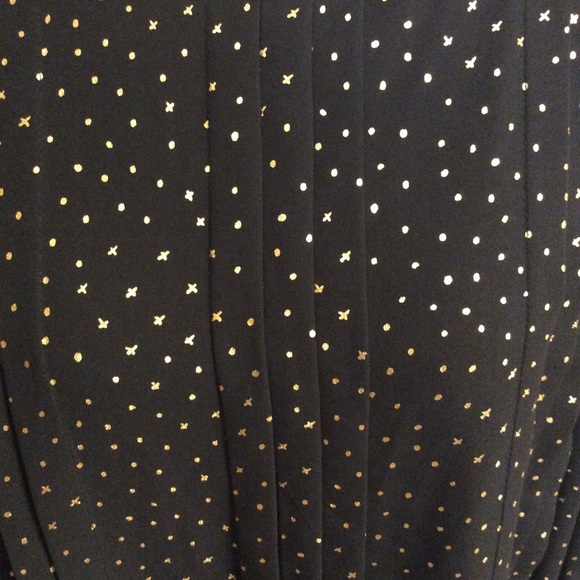 Ava & Viv Black and Gold Blouse - Picture 4 of 5